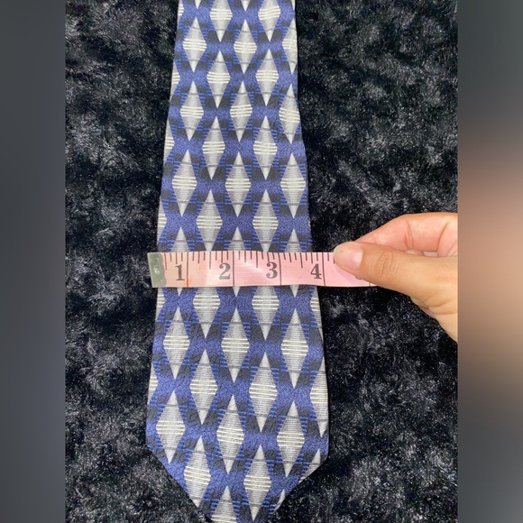 Louis Roth Necktie - Picture 5 of 6